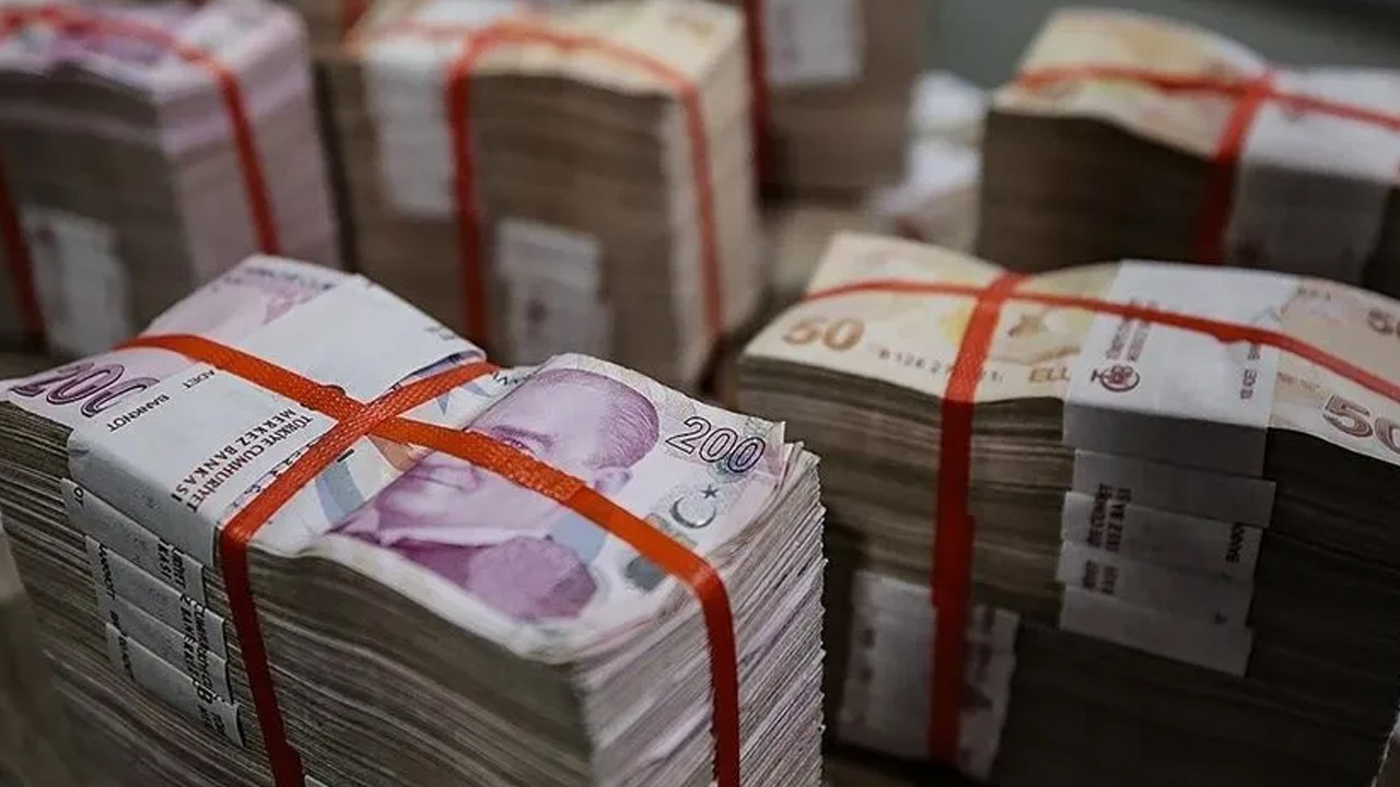 Hazine alacaklari 2534 milyar liraya ulasti Q3UZ3NMb